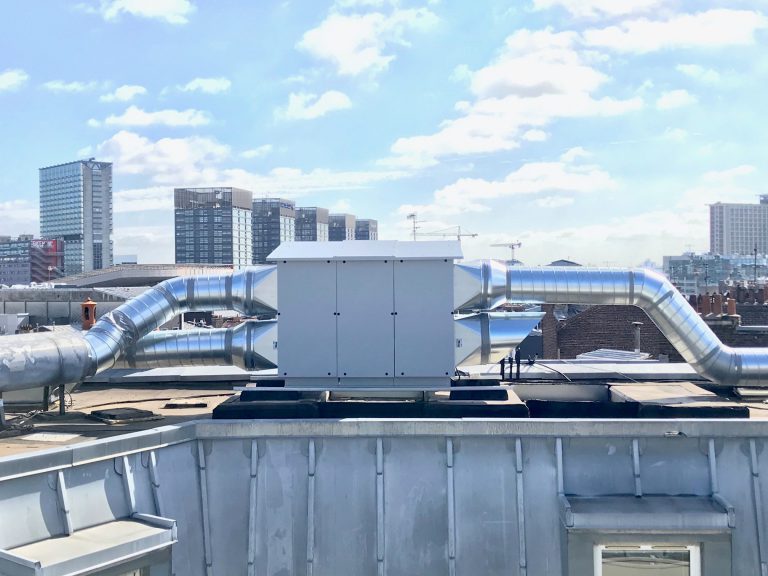 Central double flux avec système de récupération thermique pour une climatisation plus écologique